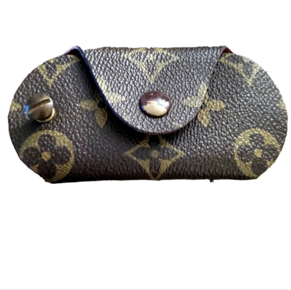 Louis Vuitton Vintage monogram twist key holder fob pouch case unisex